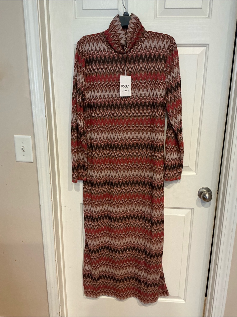 Misa Los Angeles Long-Sleeve Zigzag Knit Dress in Rust and Brown